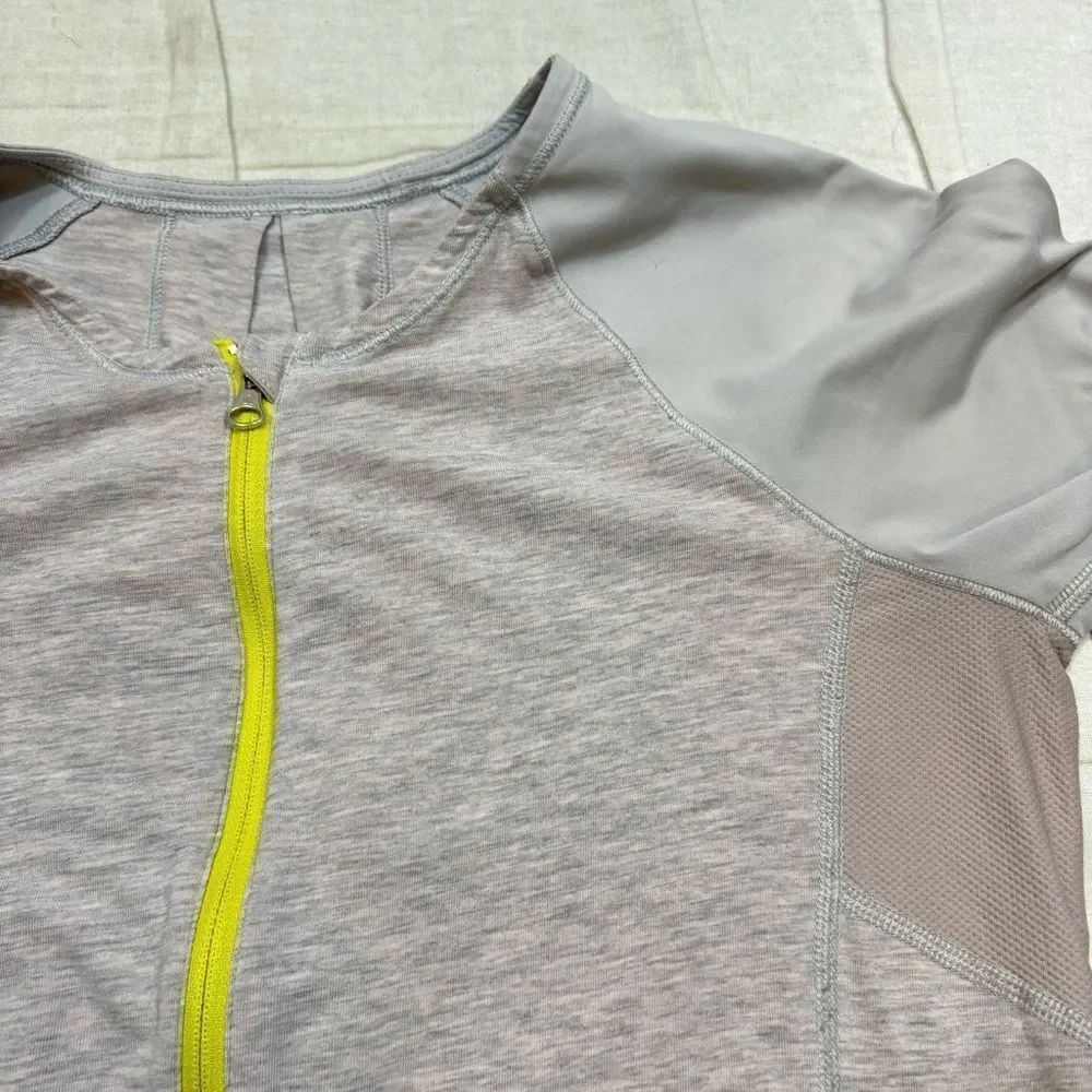 Ladies Lululemon Clip In Long Sleeve Top Grey and Purple Size‎ Medium